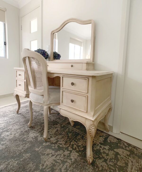 Coquette Antique Sand Mirrored Back Dressing Table