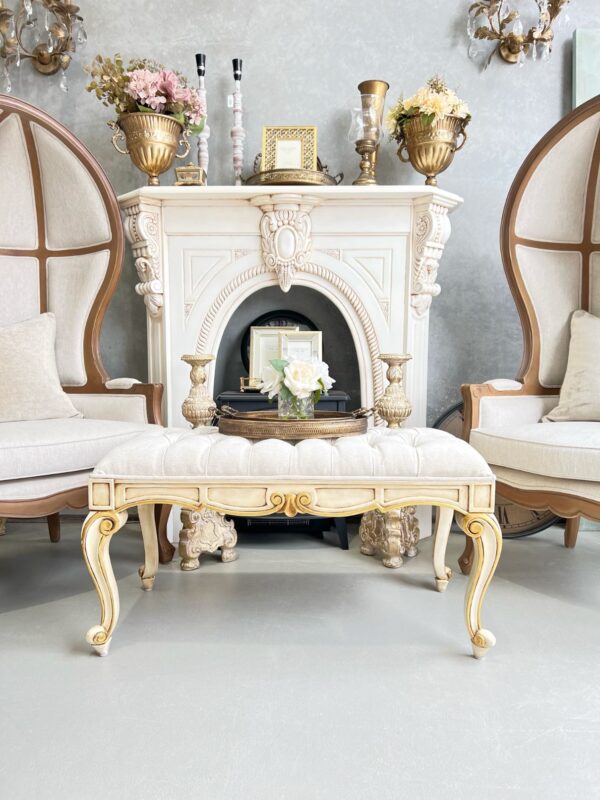 Valentin Eloquence Tufted Bench