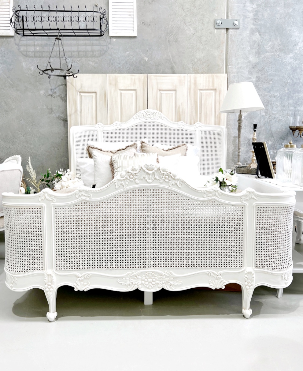 Alessandro Wing Back Rattan High Footboard Bed | Rococo Decor