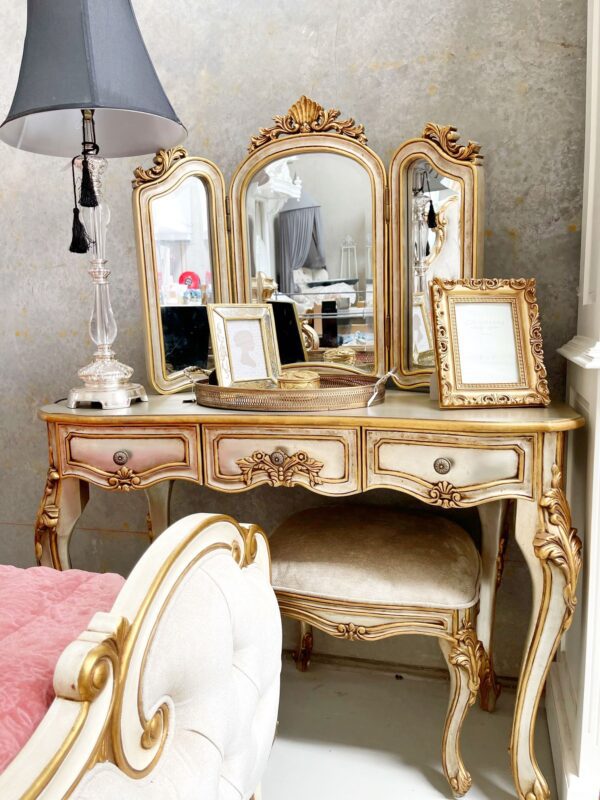 Aureliana Provincial Tri Fold Mirrored Back Dressing Table and Stool