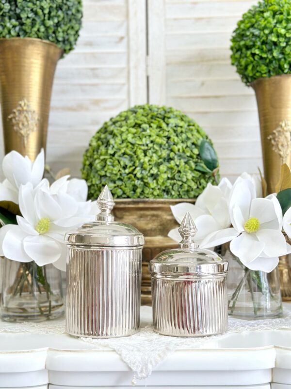 Acorn Top Ribbed Wide Silver Canister