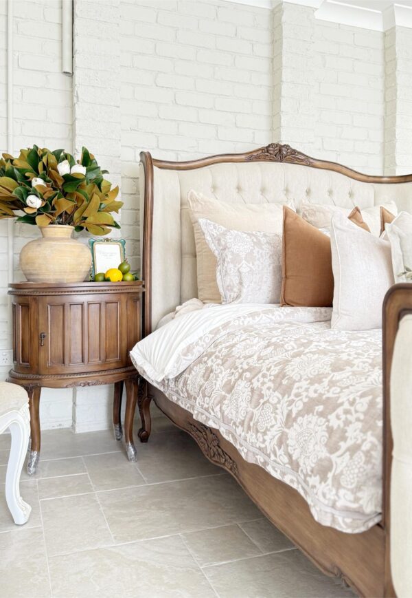 Eleonara Wingback Antique Brown Diamond Tufted Bed - Image 8