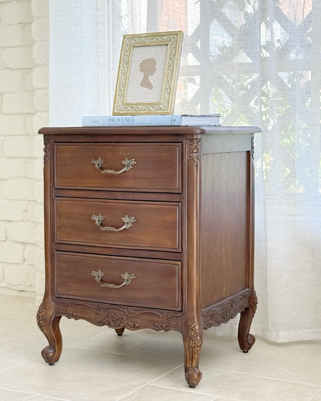 Le Foret Antique Brown French Provincial Bedside Table - Image 6