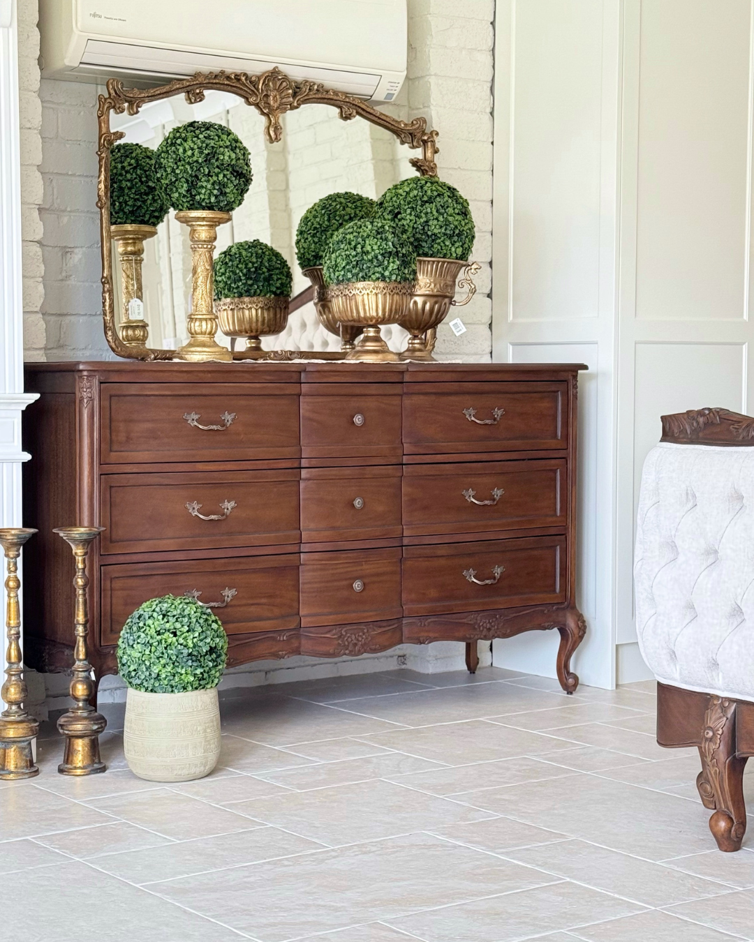 Le Foret Antique Brown French Provincial Chest of Drawers