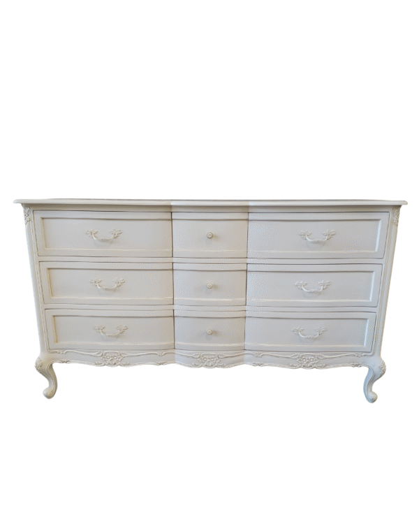 Le Foret Antique White French Provincial Chest of Drawers - Image 4