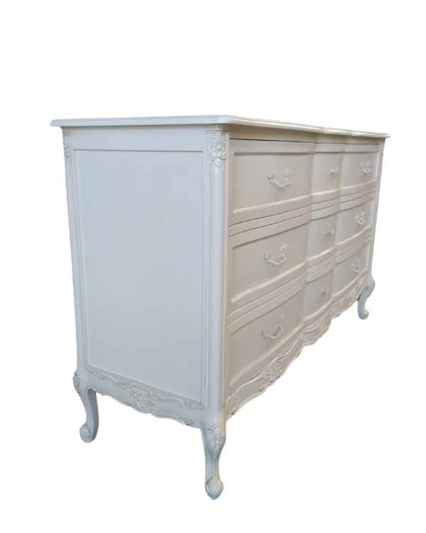 Le Foret Antique White French Provincial Chest of Drawers - Image 7