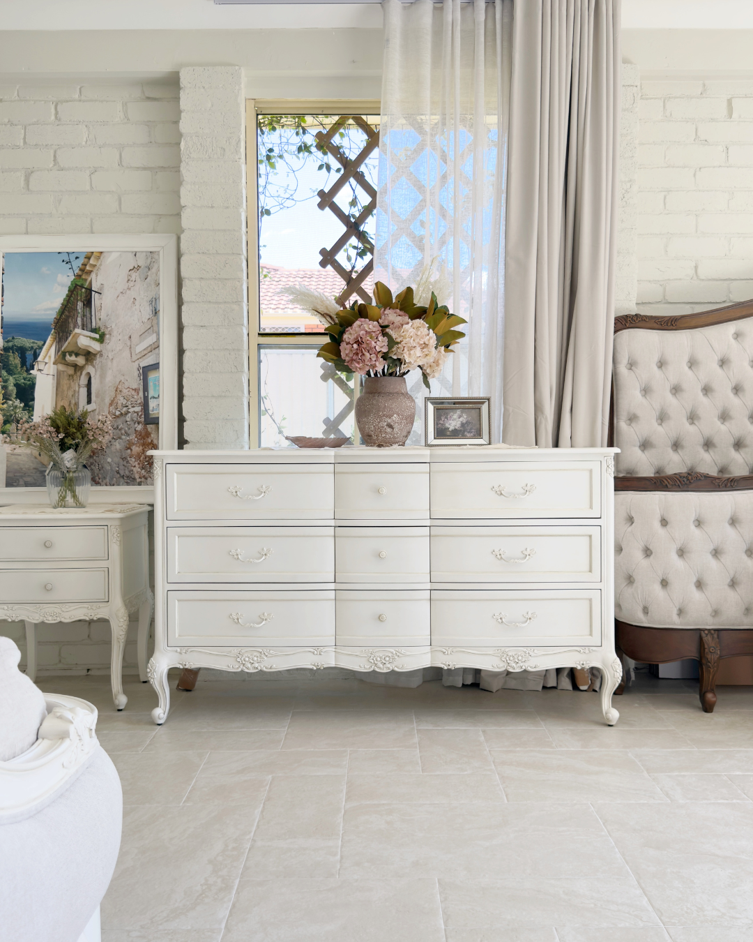 Le Foret Antique White French Provincial Chest of Drawers - Image 2