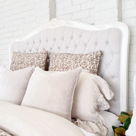 Alice Farmhouse Tufted Antique White French Provincial Bed
